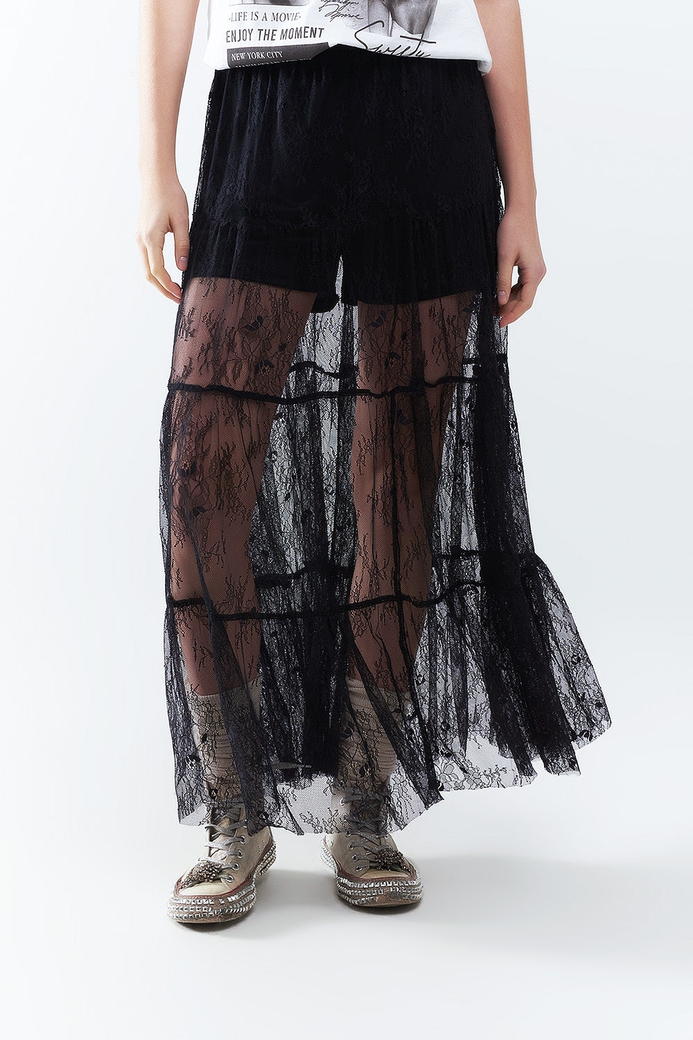 Maxi gonna nera in pizzo con stampa floreale