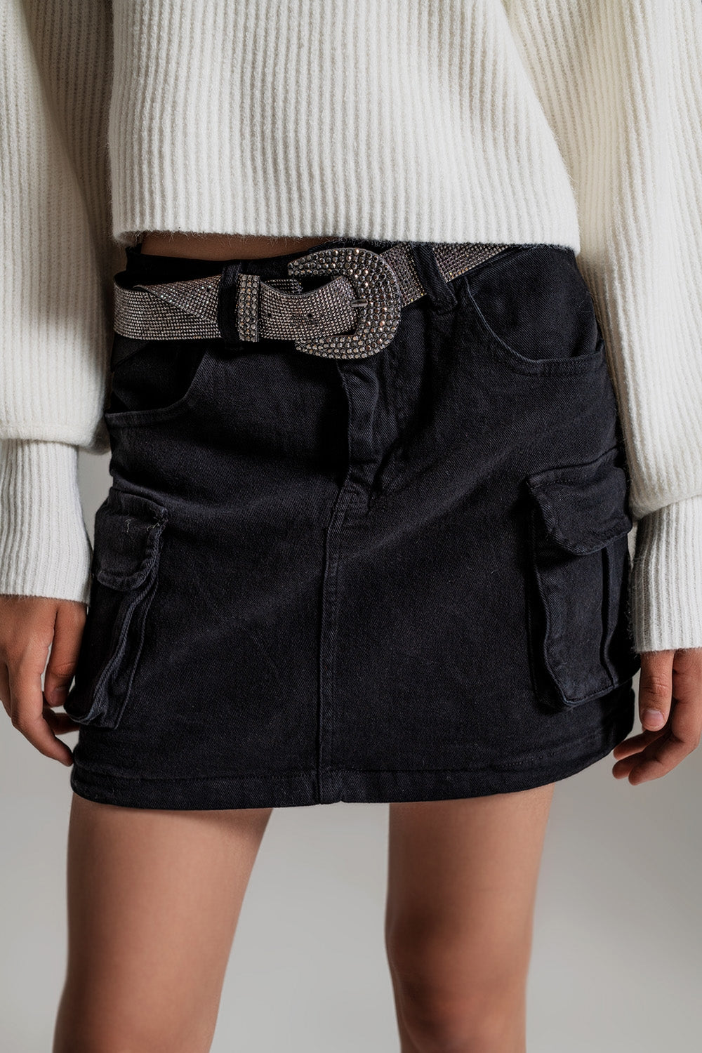 Minigonna cargo in nero