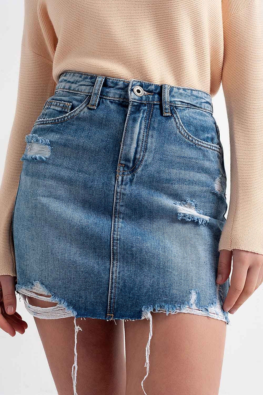 Minigonna di jeans con fondo grezzo