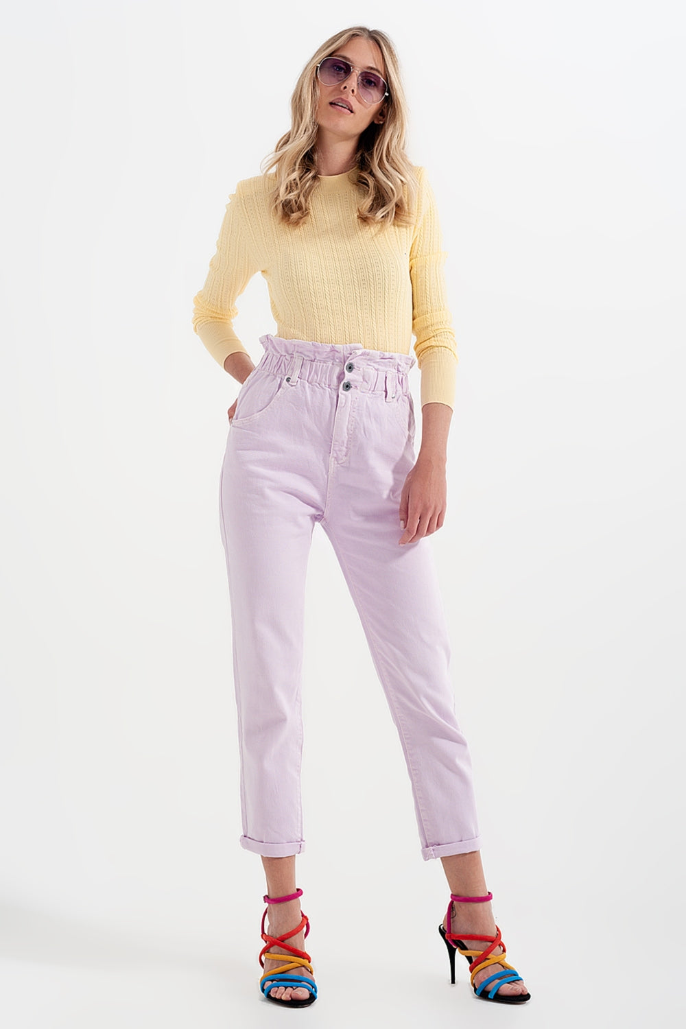 Mom jeans con cintura elasticizzata paperbag lilla