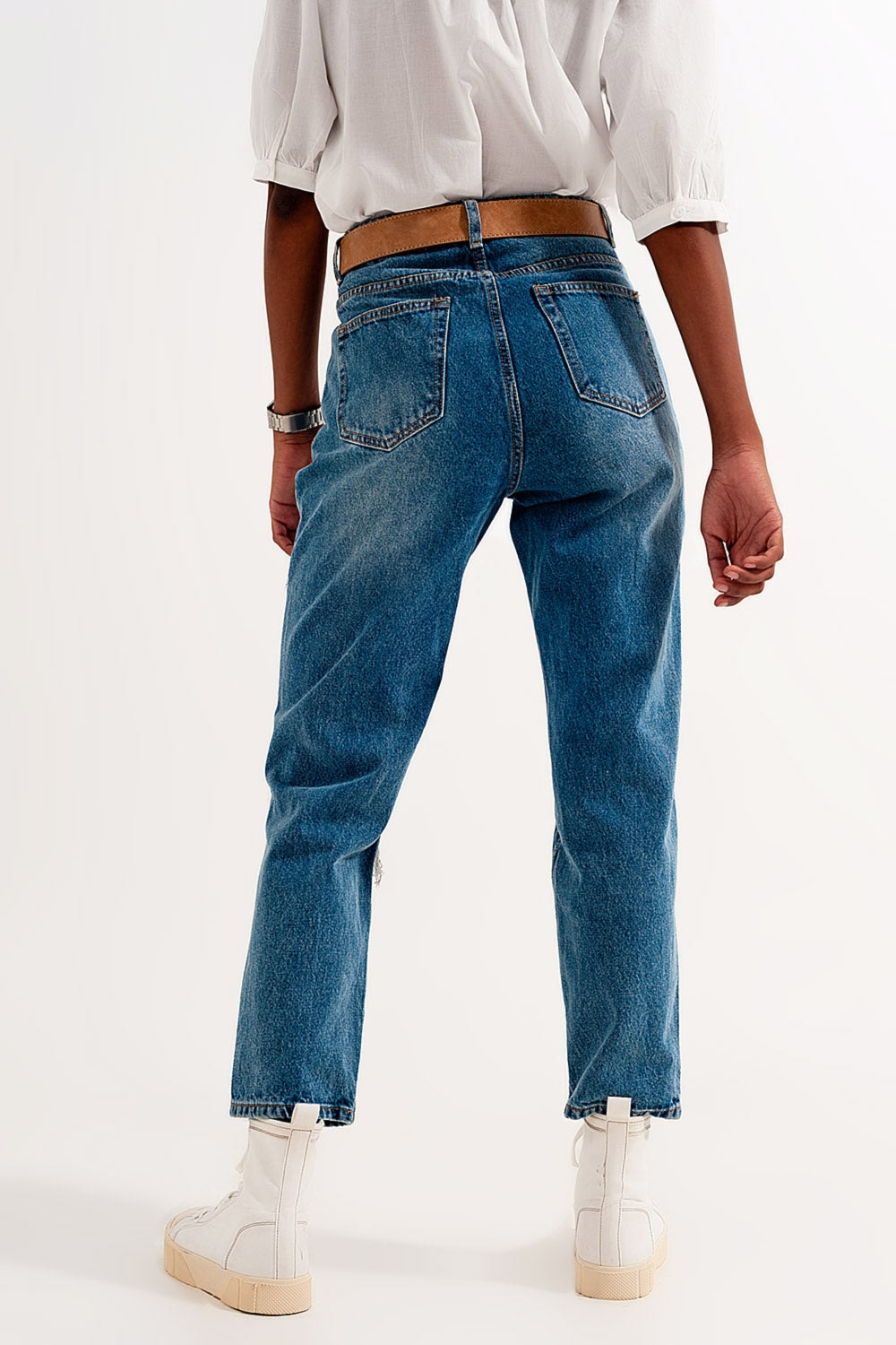 Mom jeans invecchiati blu