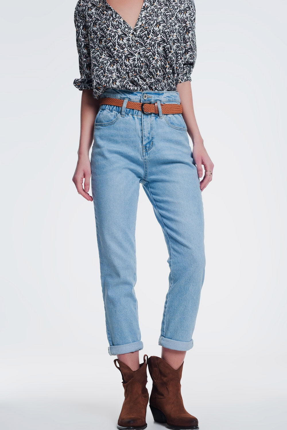 Q2 Mom jeans slim a vita alta in denim riciclato lavaggio vintage medio
