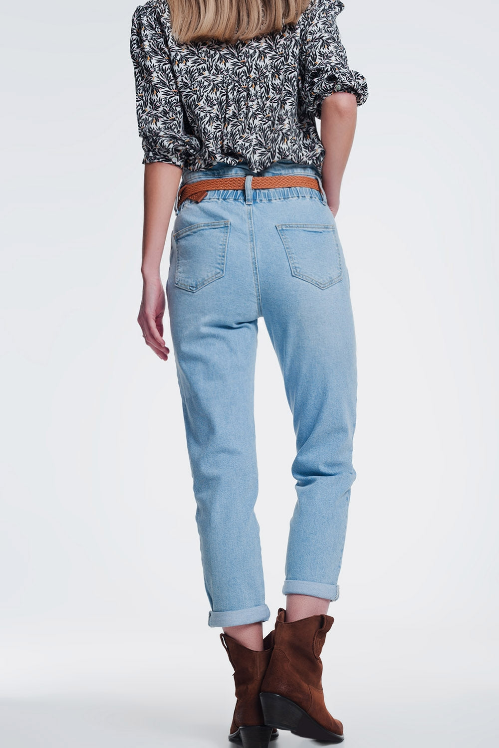 Mom jeans slim a vita alta in denim riciclato lavaggio vintage medio