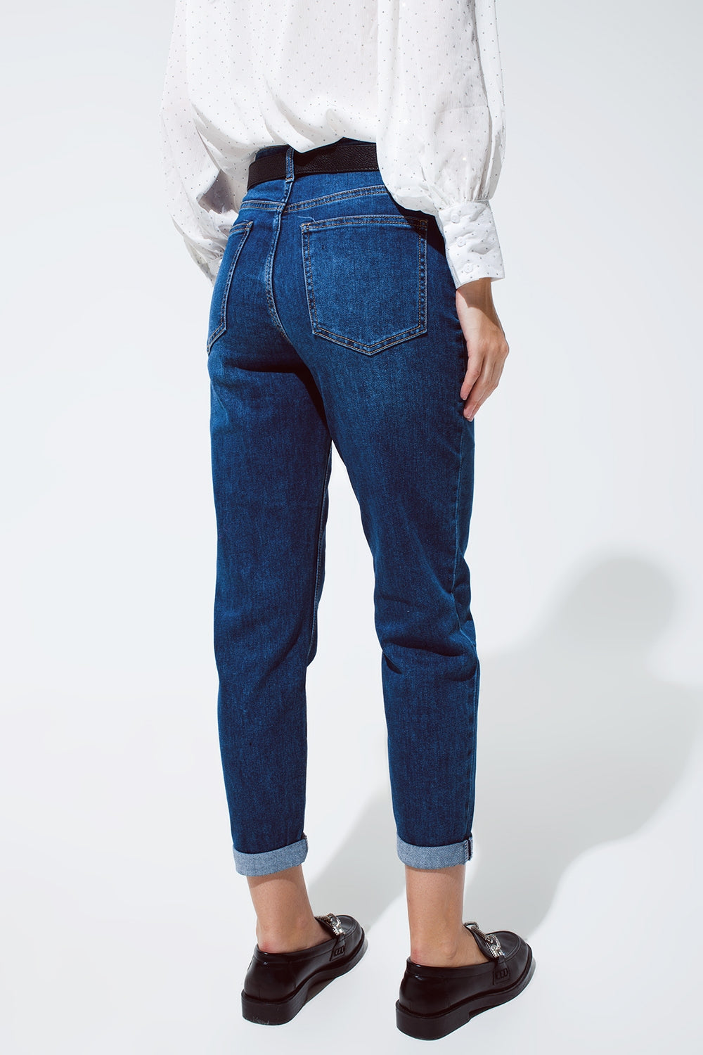Mum Jeans in lavaggio medio con orlo ripiegato
