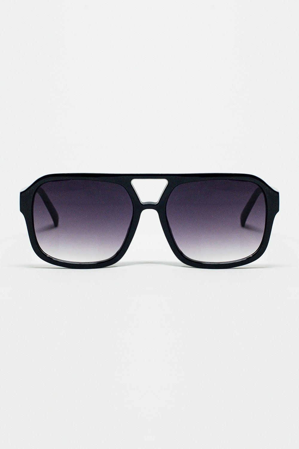 Occhiali da sole aviator degli anni '70 in nero