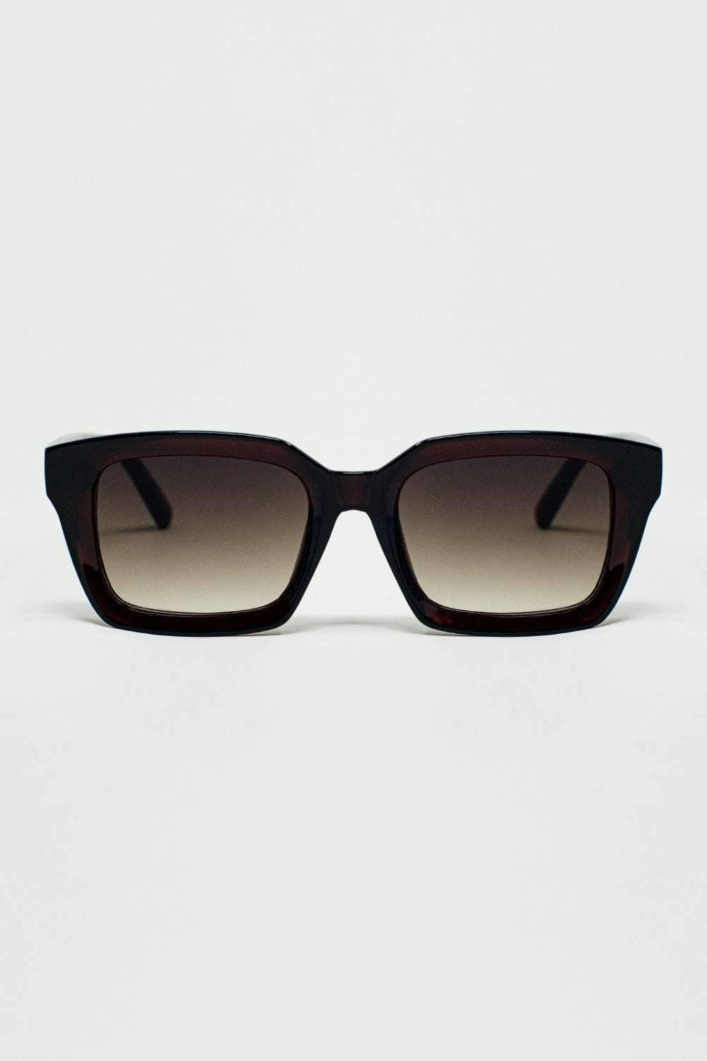 Q2 Occhiali da sole con montatura spessa e squadrata Chunky Retro in Bordeaux