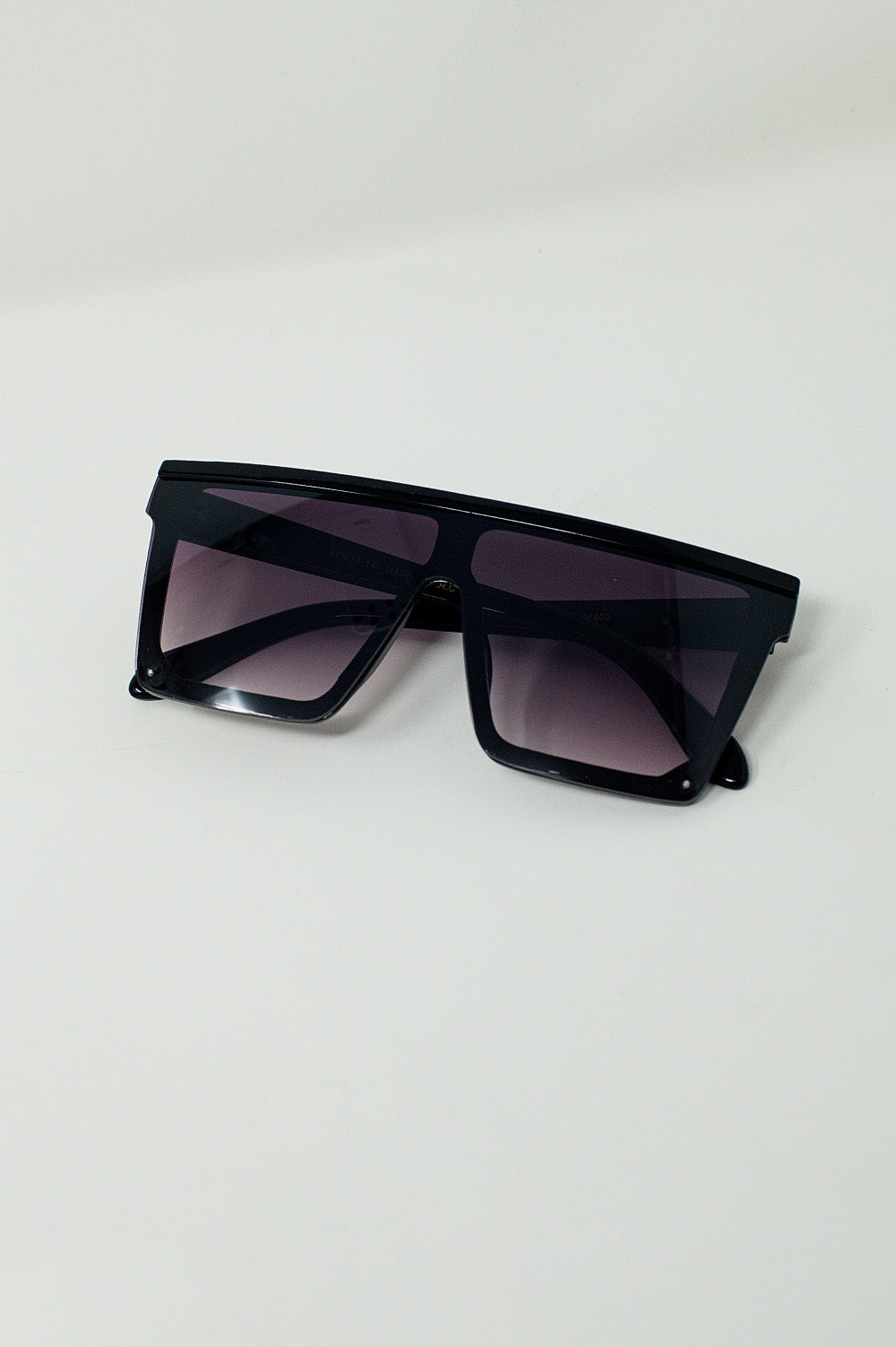 Occhiali da sole oversize quadrati anni '70 in nero