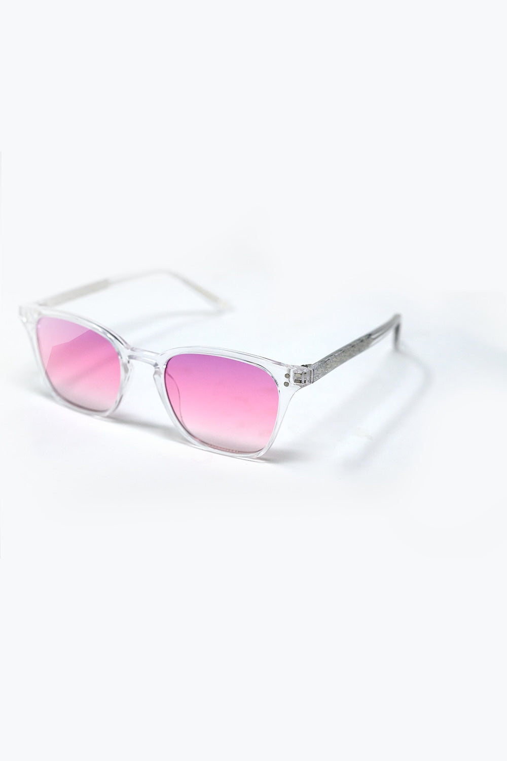 Occhiali da sole trasparenti con lenti rosa sfumate
