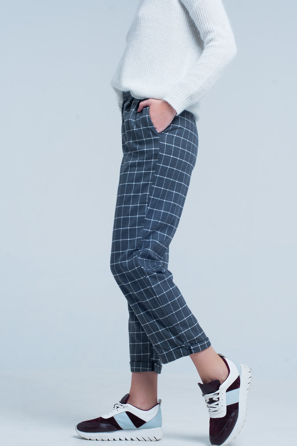 Pantalone grigio in stampa a quadri