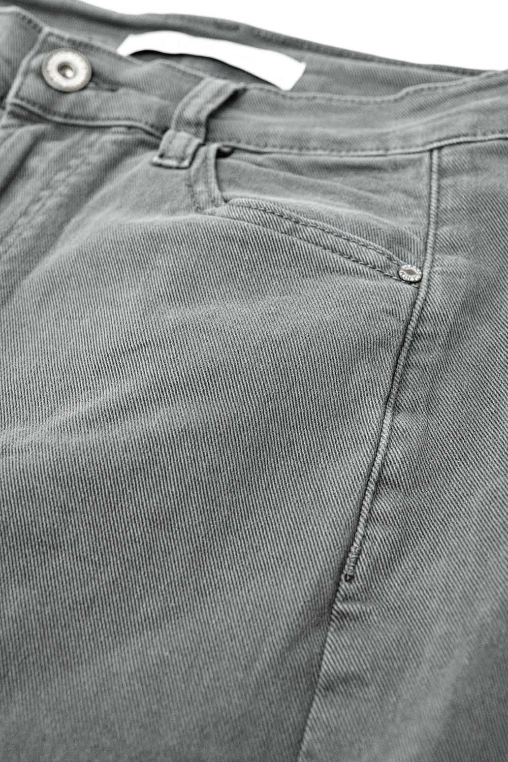 Pantaloni a gamba extra larga in grigio slavato