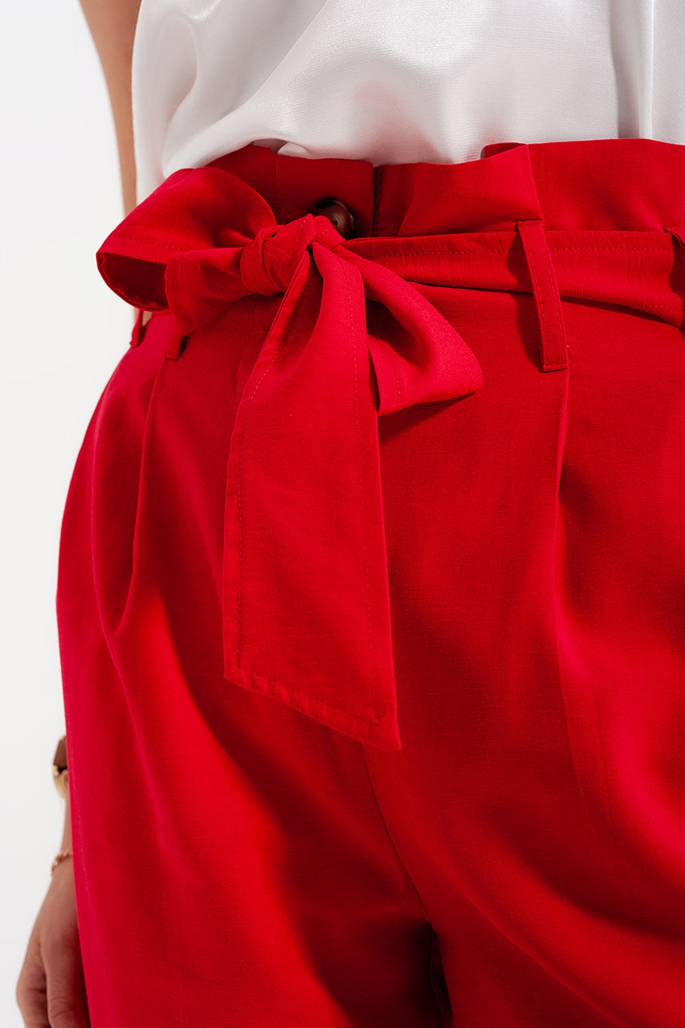 Pantaloni a vita alta con cintura rosso