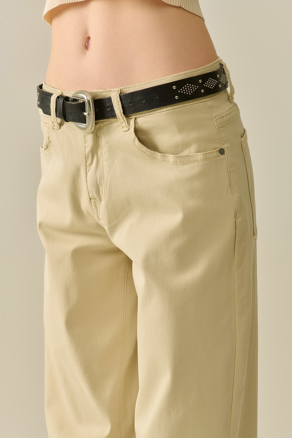 Pantaloni beige dritti a gamba larga