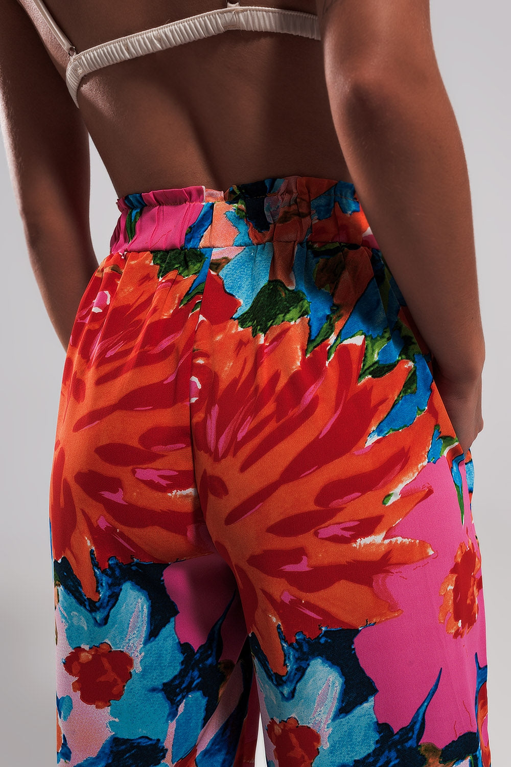 Pantaloni con elastico sul retro a fiori vivaci