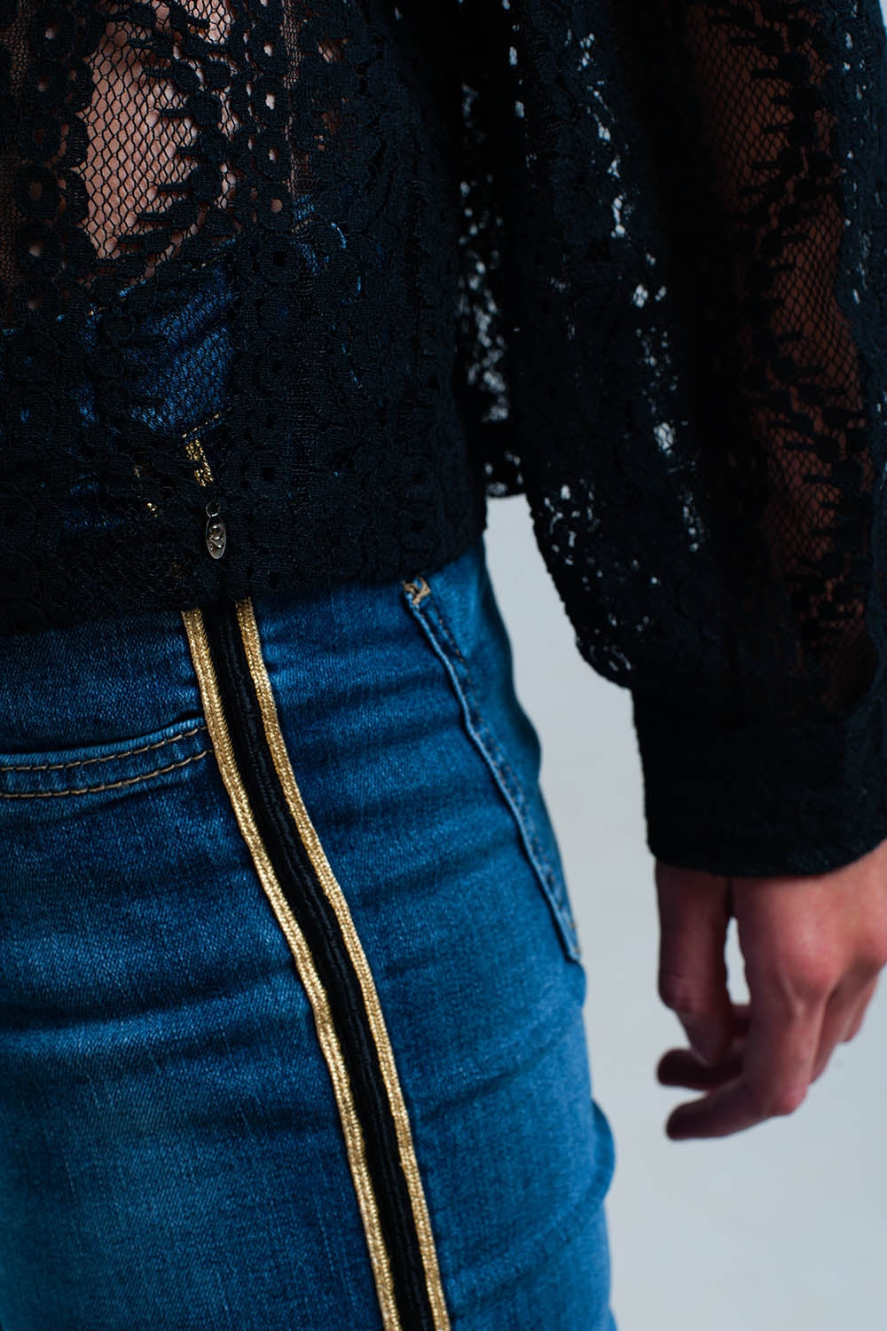 Pantaloni in denim blu con fascia laterale dorata e nera
