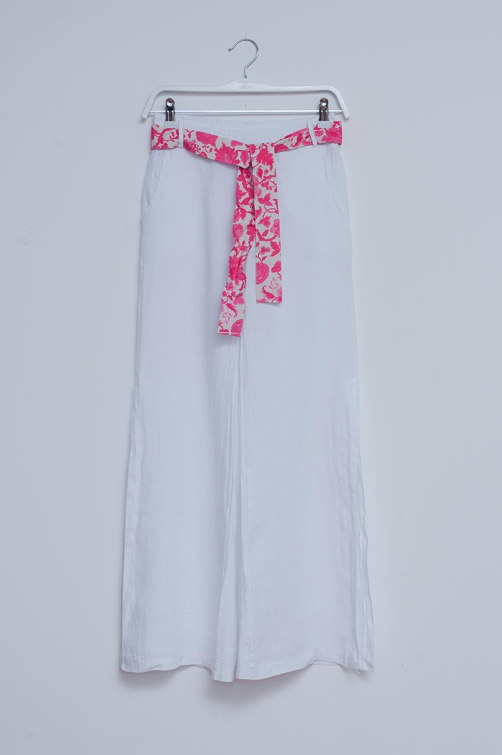 Q2 Pantaloni in lino ampi color bianco con spacchi laterali