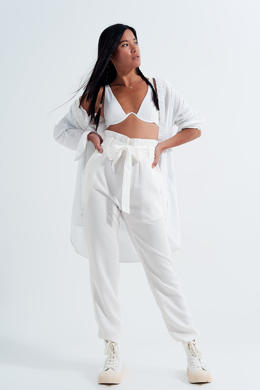 Pantaloni Leggero allacciati in vita bianco