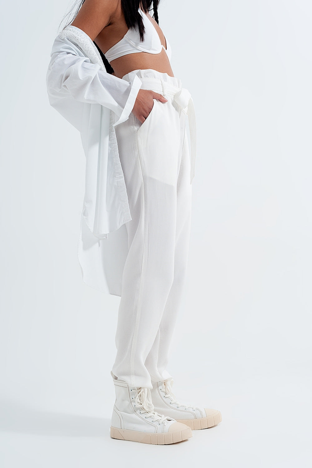 Pantaloni Leggero allacciati in vita bianco