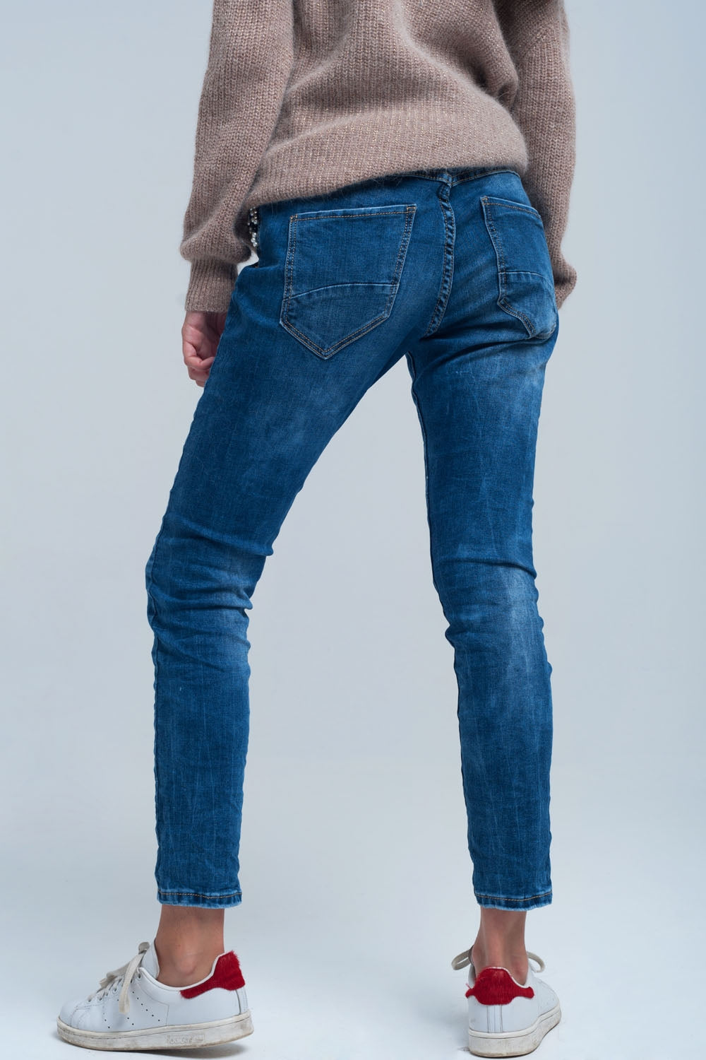 Perlini blu boyfriend dettagliati