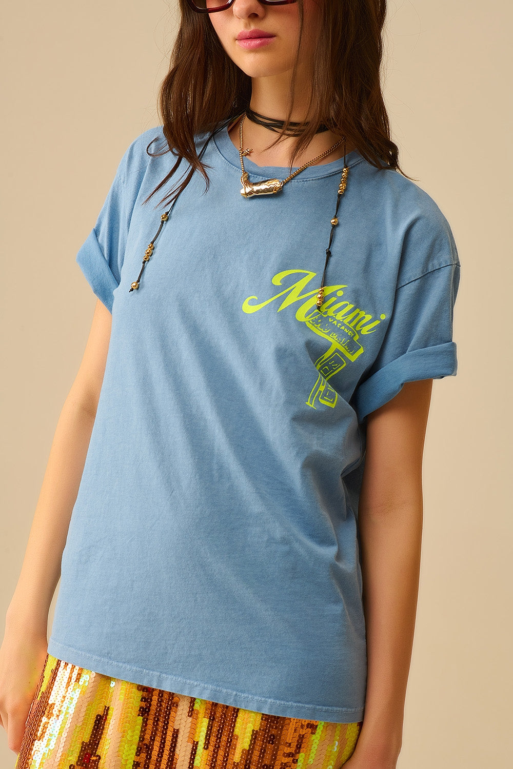 T-shirt blu con stampa del logo Miami in giallo