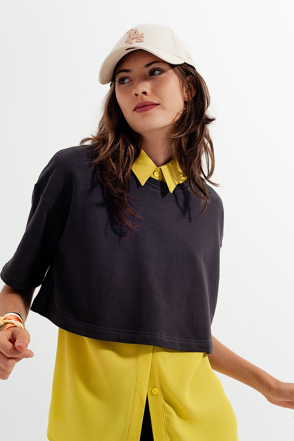 T shirt corta grigio scuro