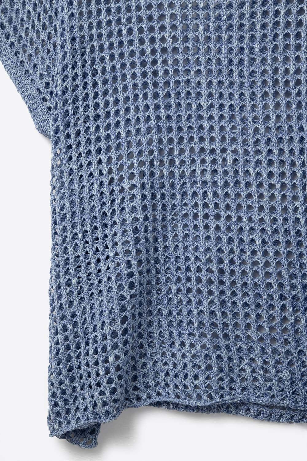 Top a maniche corte a maglia aperta scesa in blu
