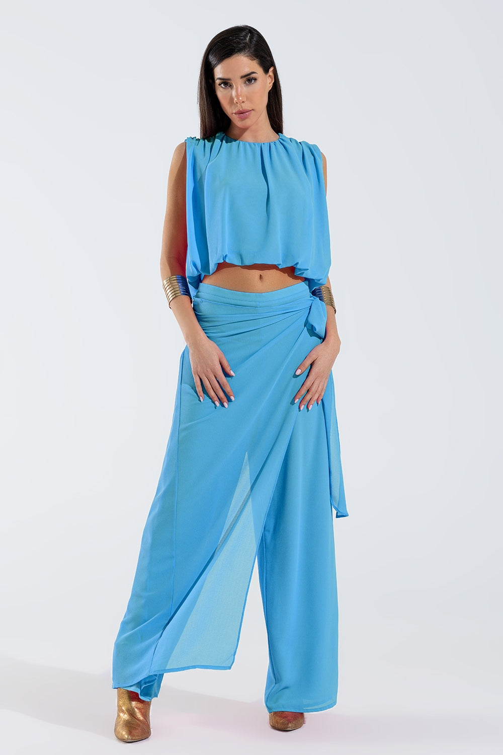 Top blu con ruche