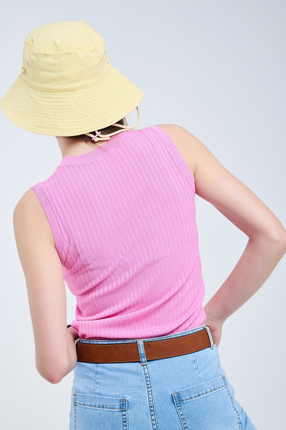 Top senza maniche in maglia a coste in rosa