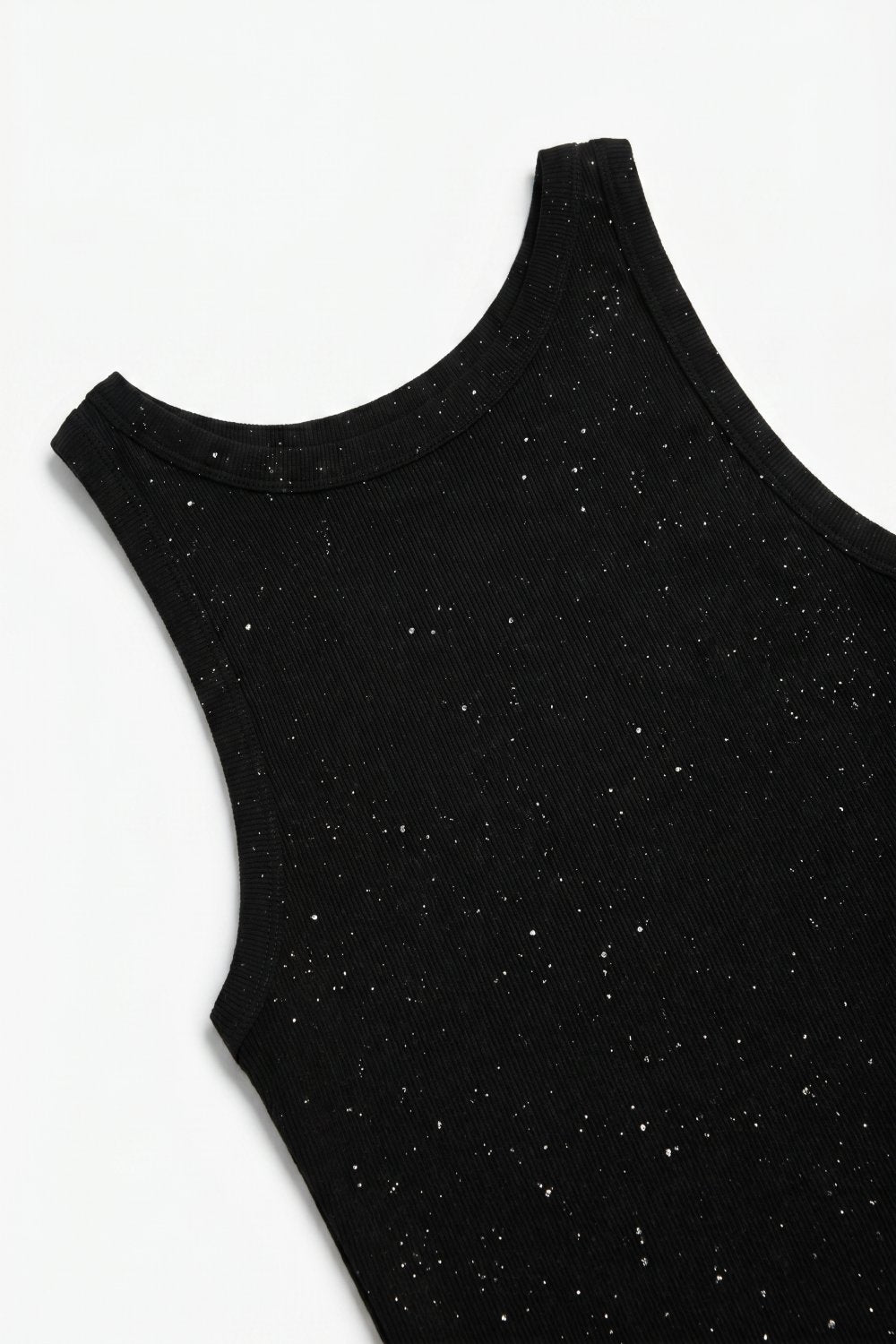 Top smanicato in maglia fine glitterato di colore marrone