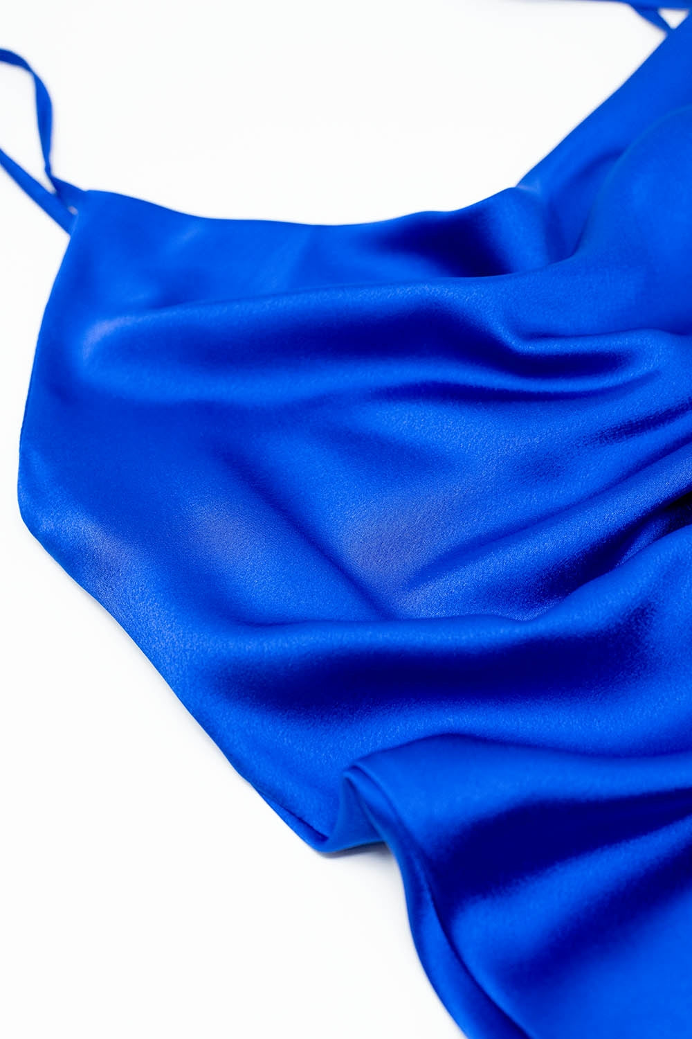 Vestito corto in raso con spalline sottili blu