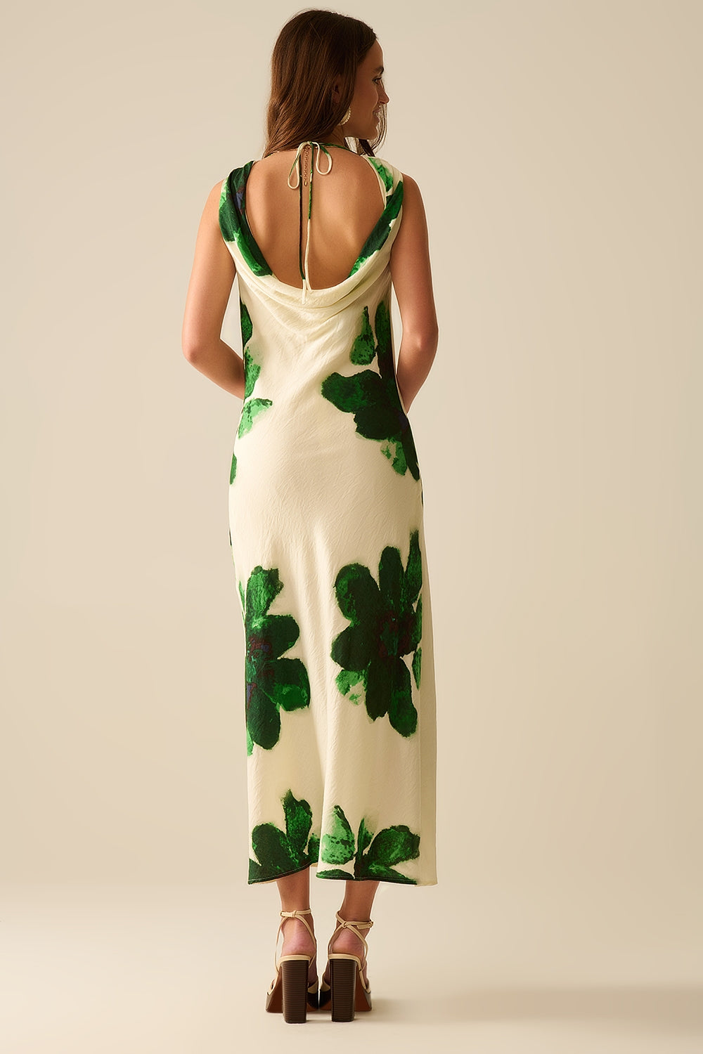 Vestito maxi verde senza maniche e fluido con stampa floreale