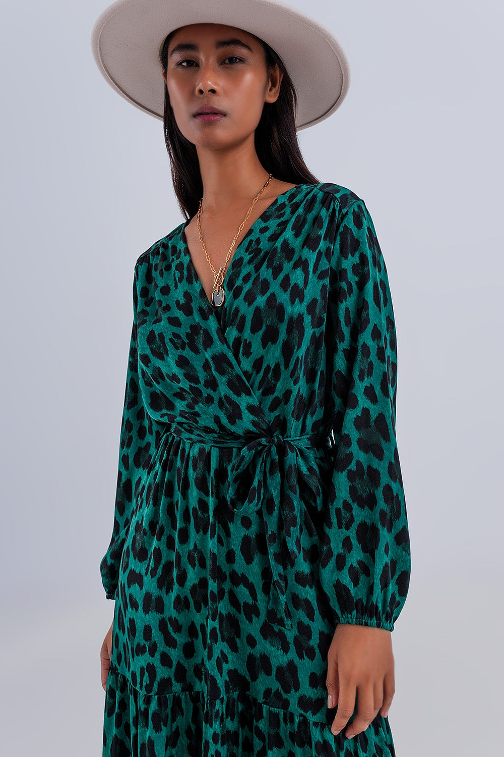 Vestito scalda cuore maxi color verde a balze a manica lunga