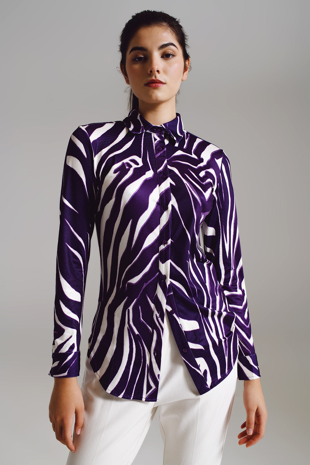 Blusa con stampa zebra in viola e crema