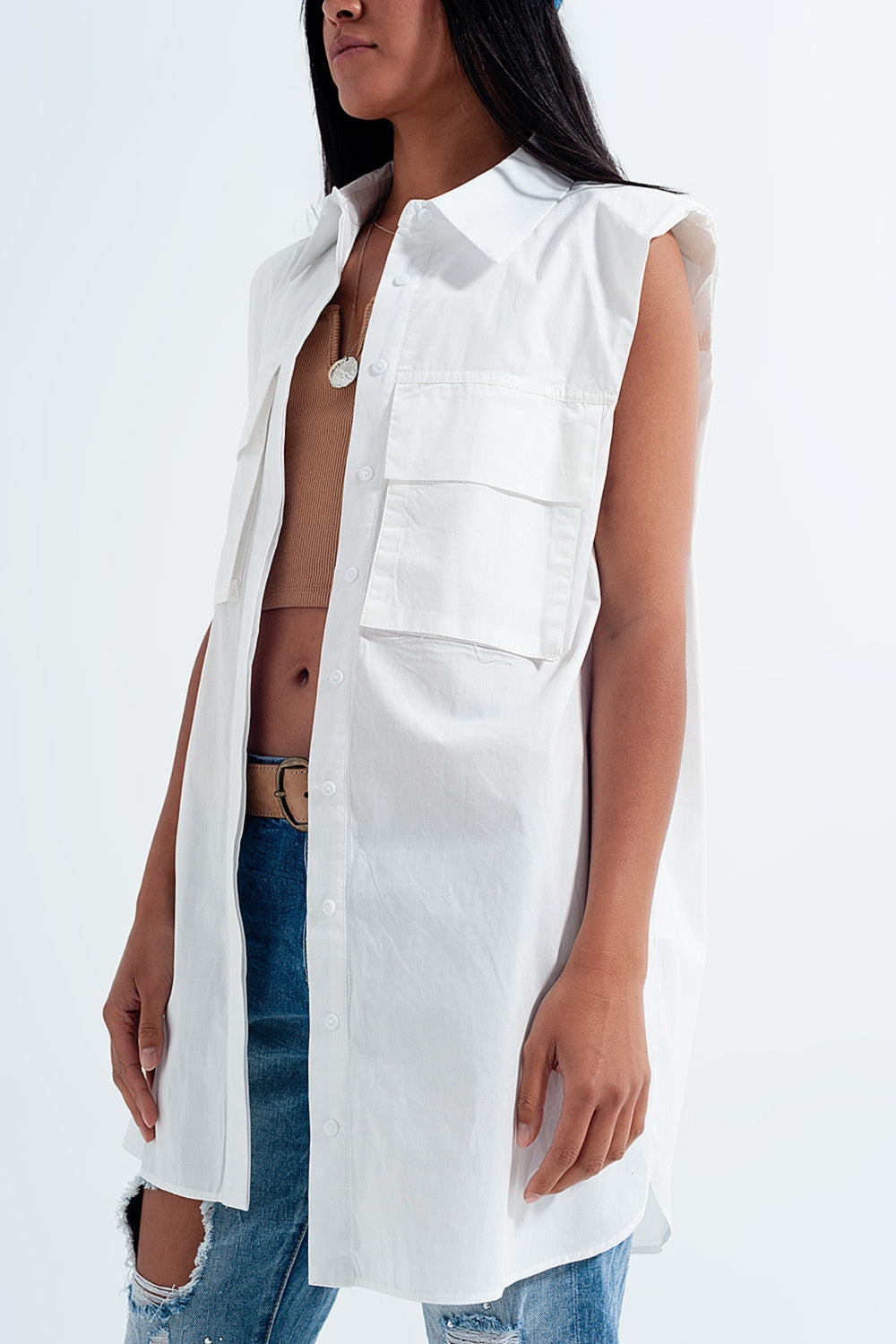 Camicia bianco poplin senza maniche con spalline e tasche utility