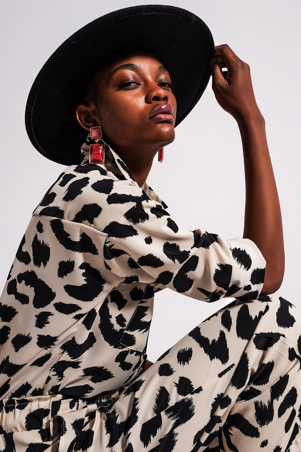 Camicia monocromatica in stampa animalier sfumata crema