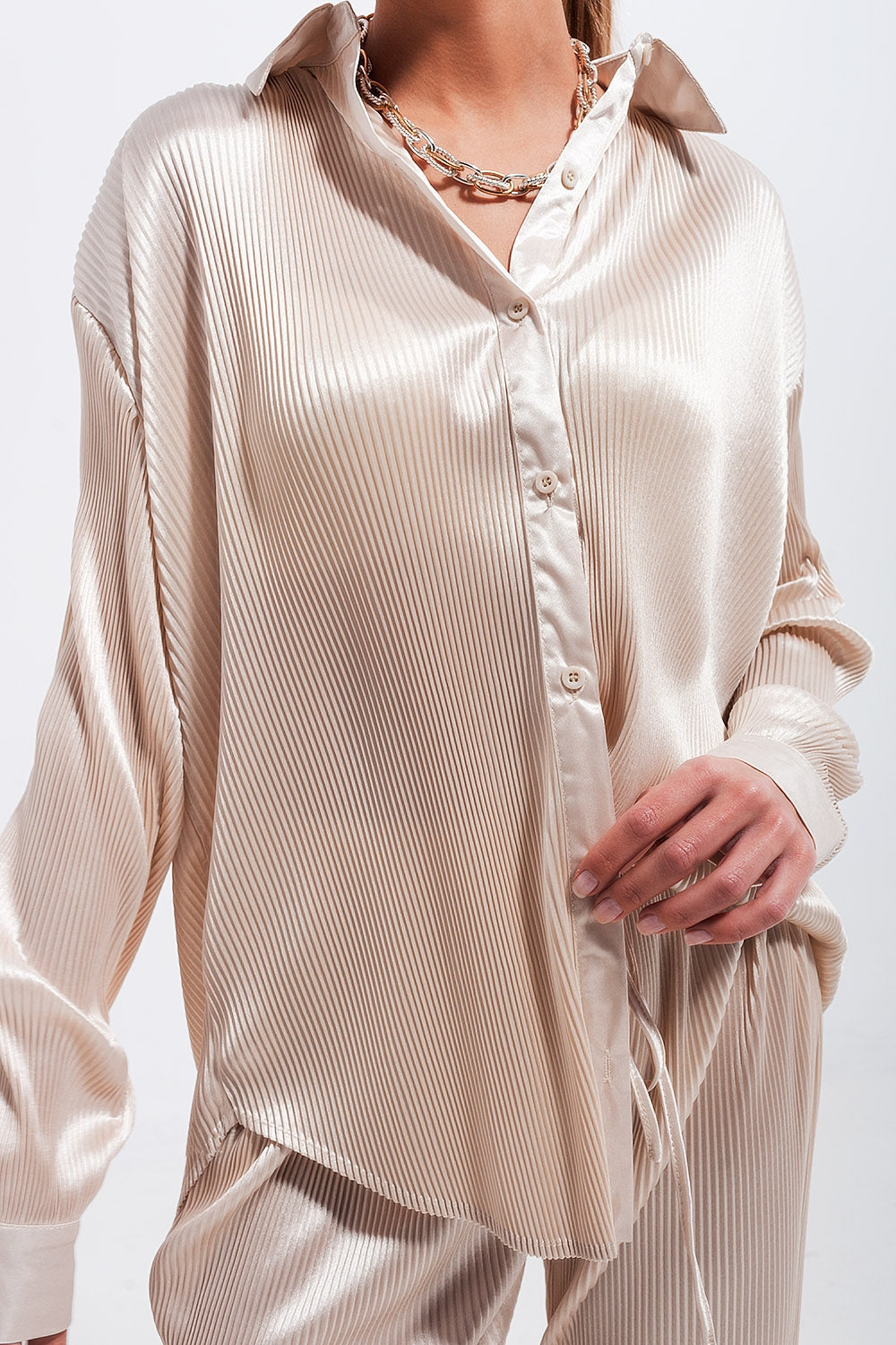 Camicia oversize in raso color champagne