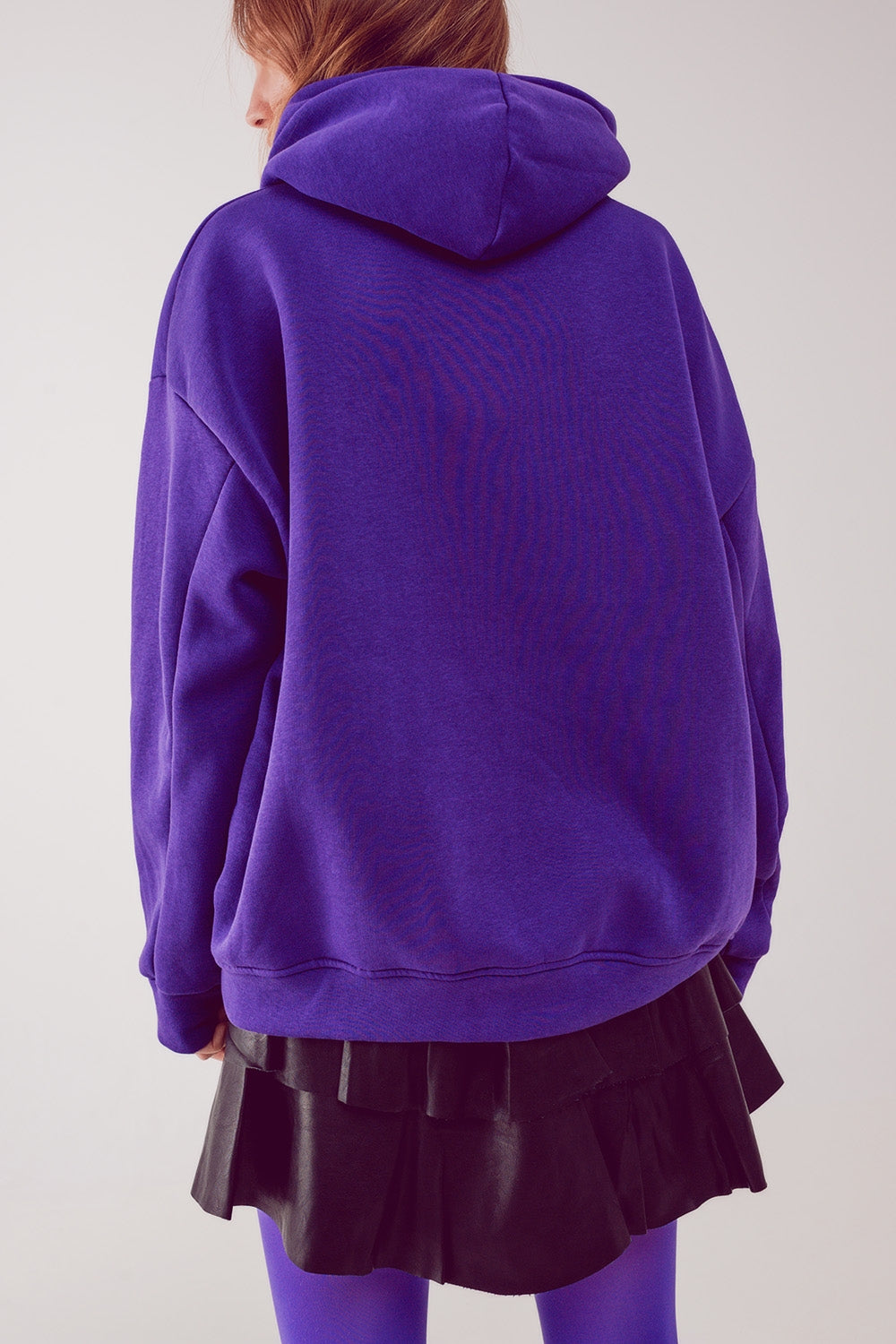Felpa con cappuccio oversize color viola con scritta Believe