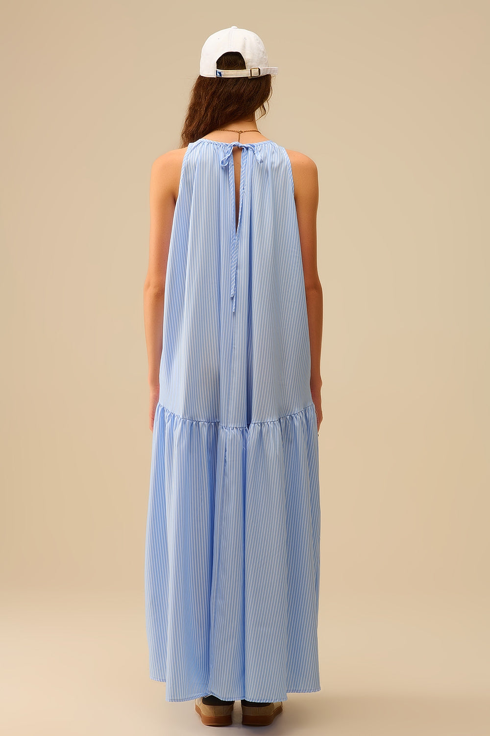 Abito a righe con aletta blu e bianco