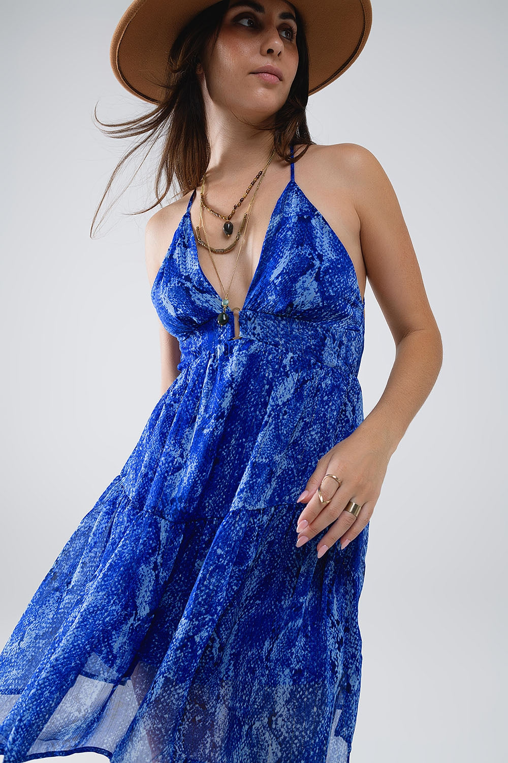 Abito BabyDoll con stampa blu serpente e schiena scoperta