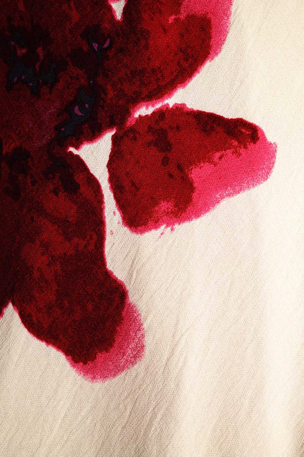 Abito lungo rosso senza maniche con stampa floreale