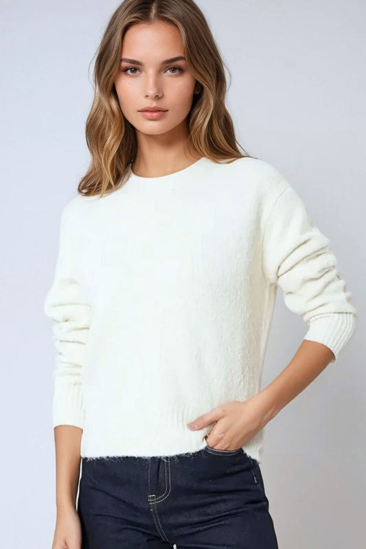 Q2 Accogliente maglione basic a girocollo in crema