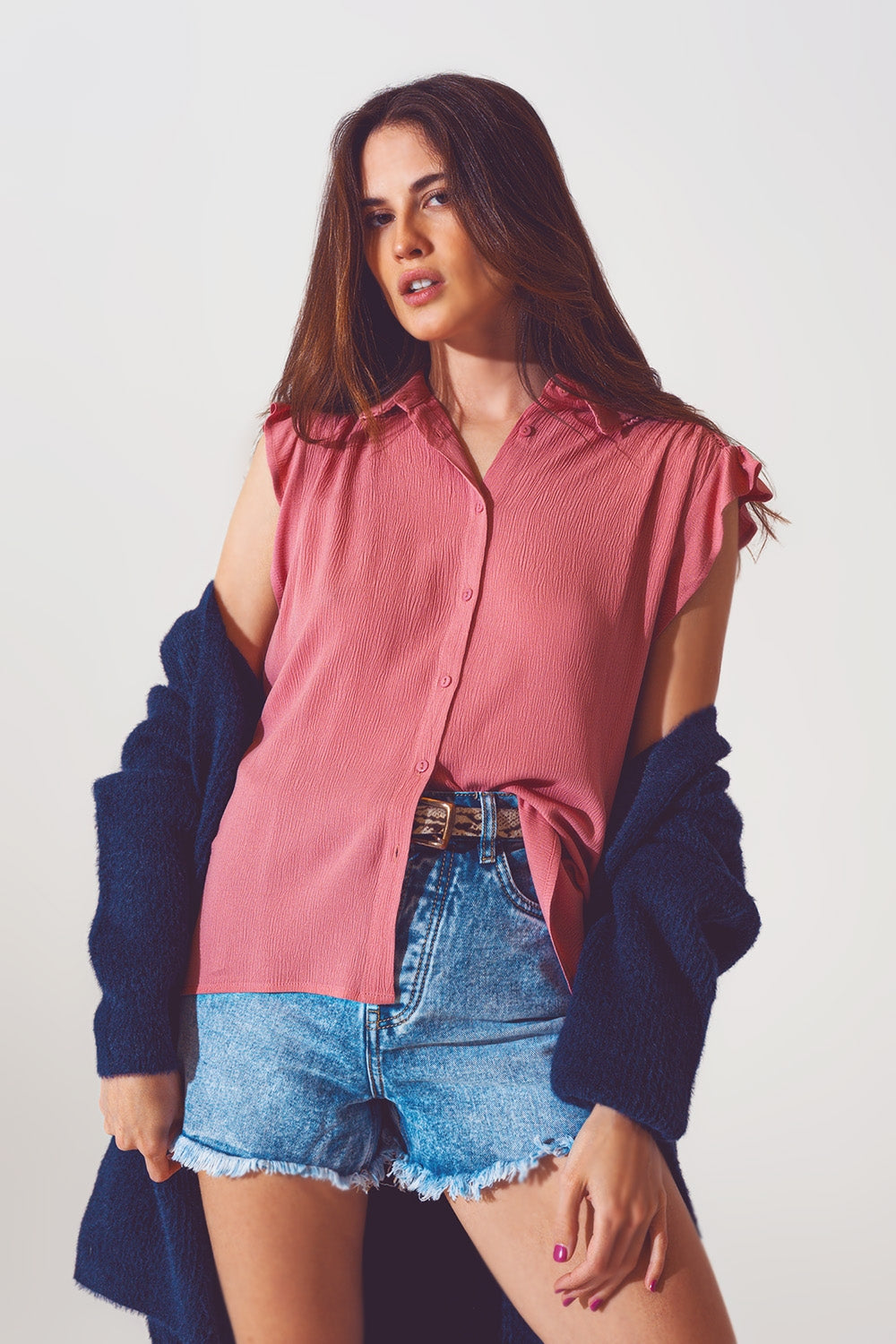 Q2 Blusa con maniche corte a volant in rosa