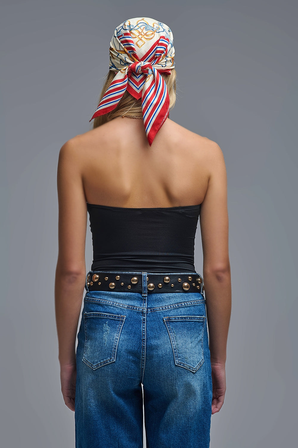 Body senza spalline in nero con dettaglio in metallo dorato