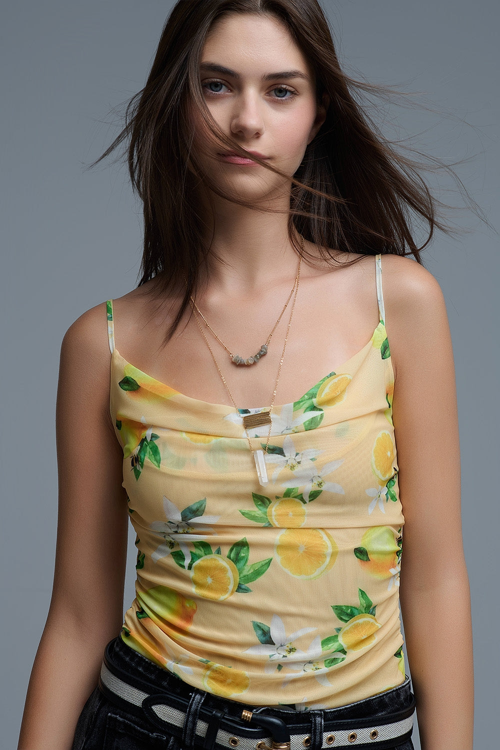 Q2 Body top giallo con stampa di limoni in tessuto a rete