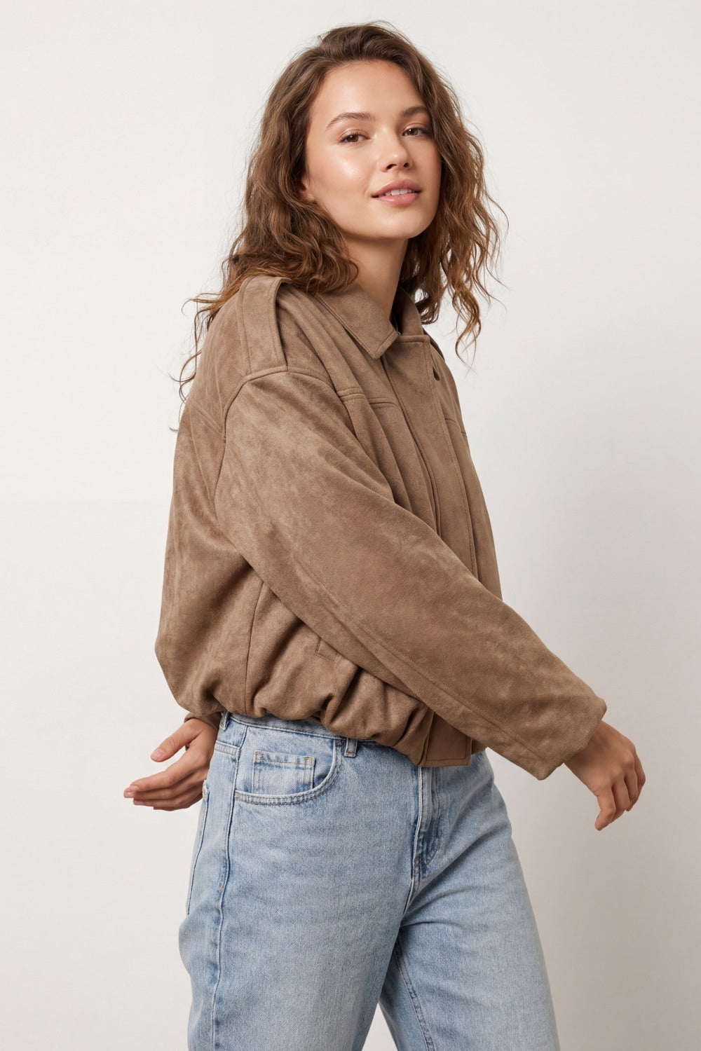 Bomber cropped con effetto scamosciato