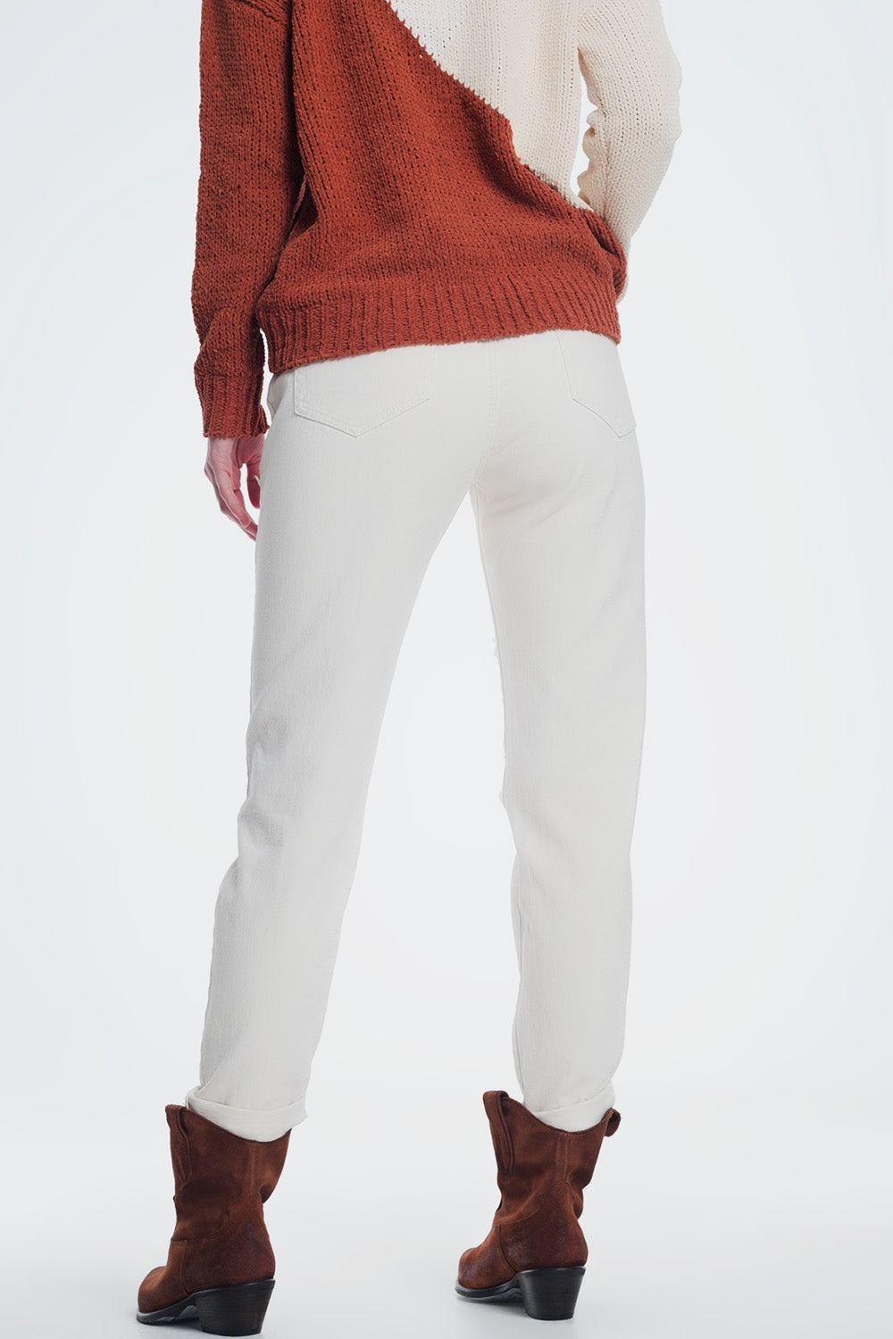 Boyfriend jeans strappati beige