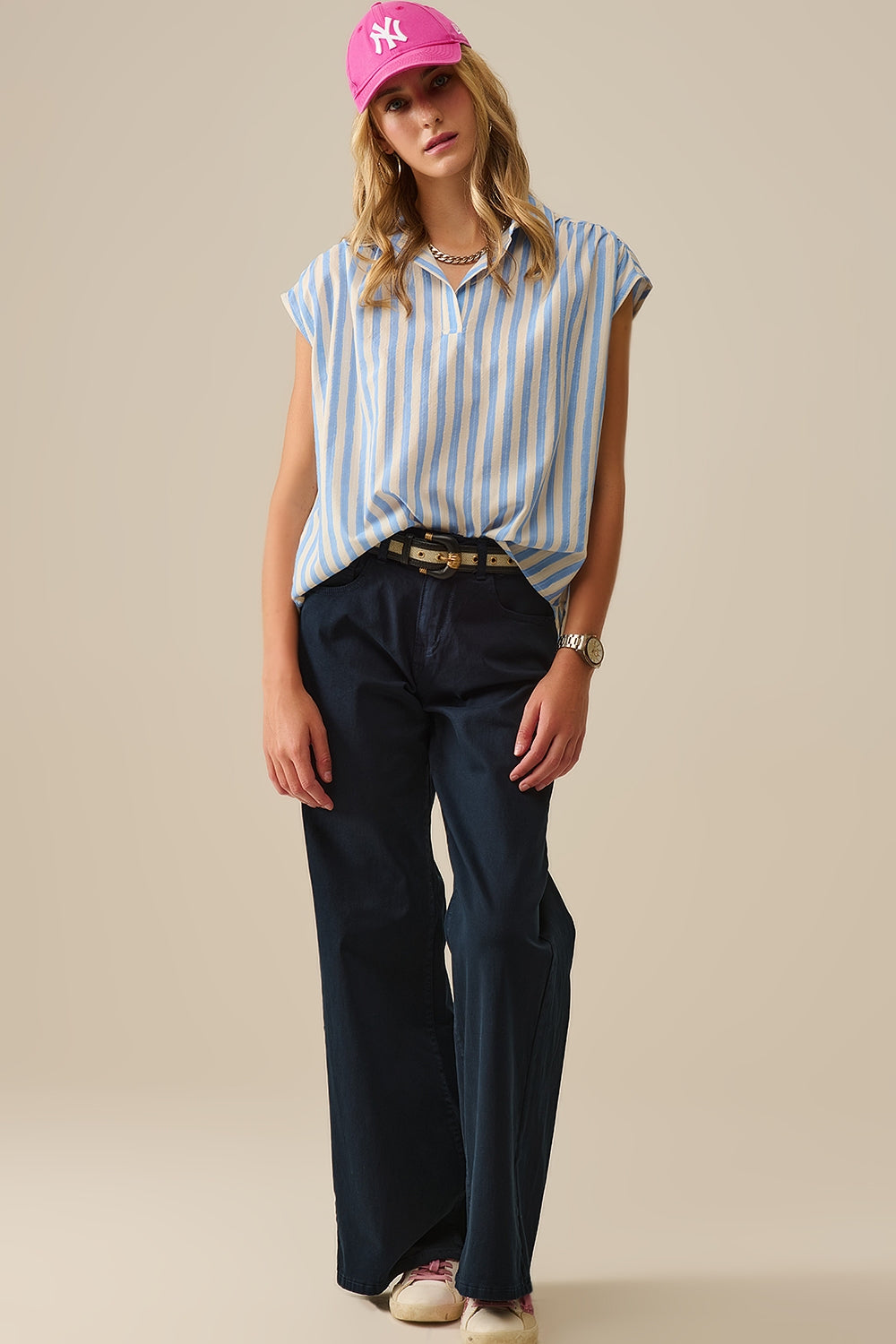 Camicetta a righe con maniche scese in blu