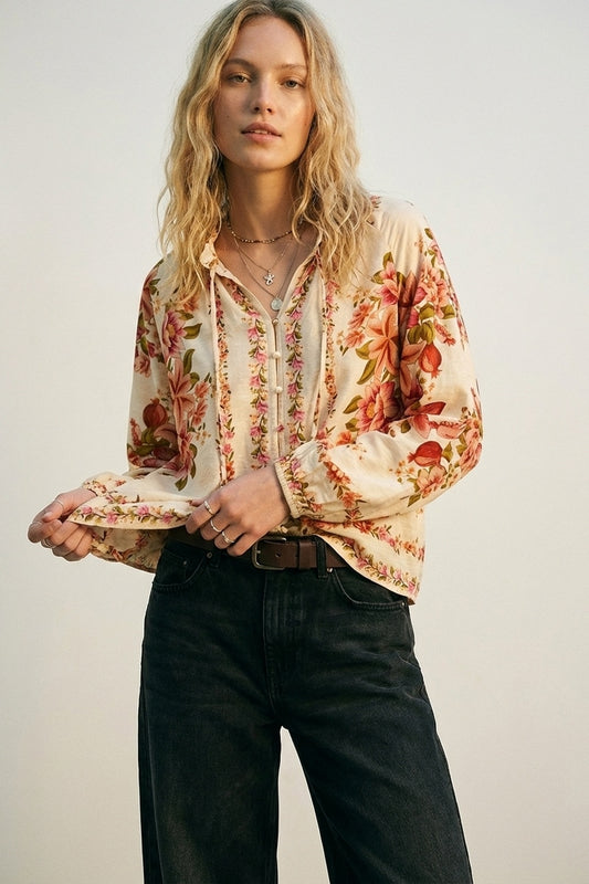Q2 Camicetta Boho con stampa floreale color crema e collo a coulisse