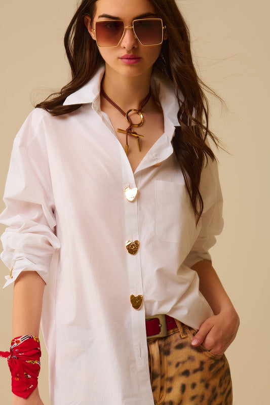 Q2 Camicetta oversize bianca con bottoni a cuore dorati