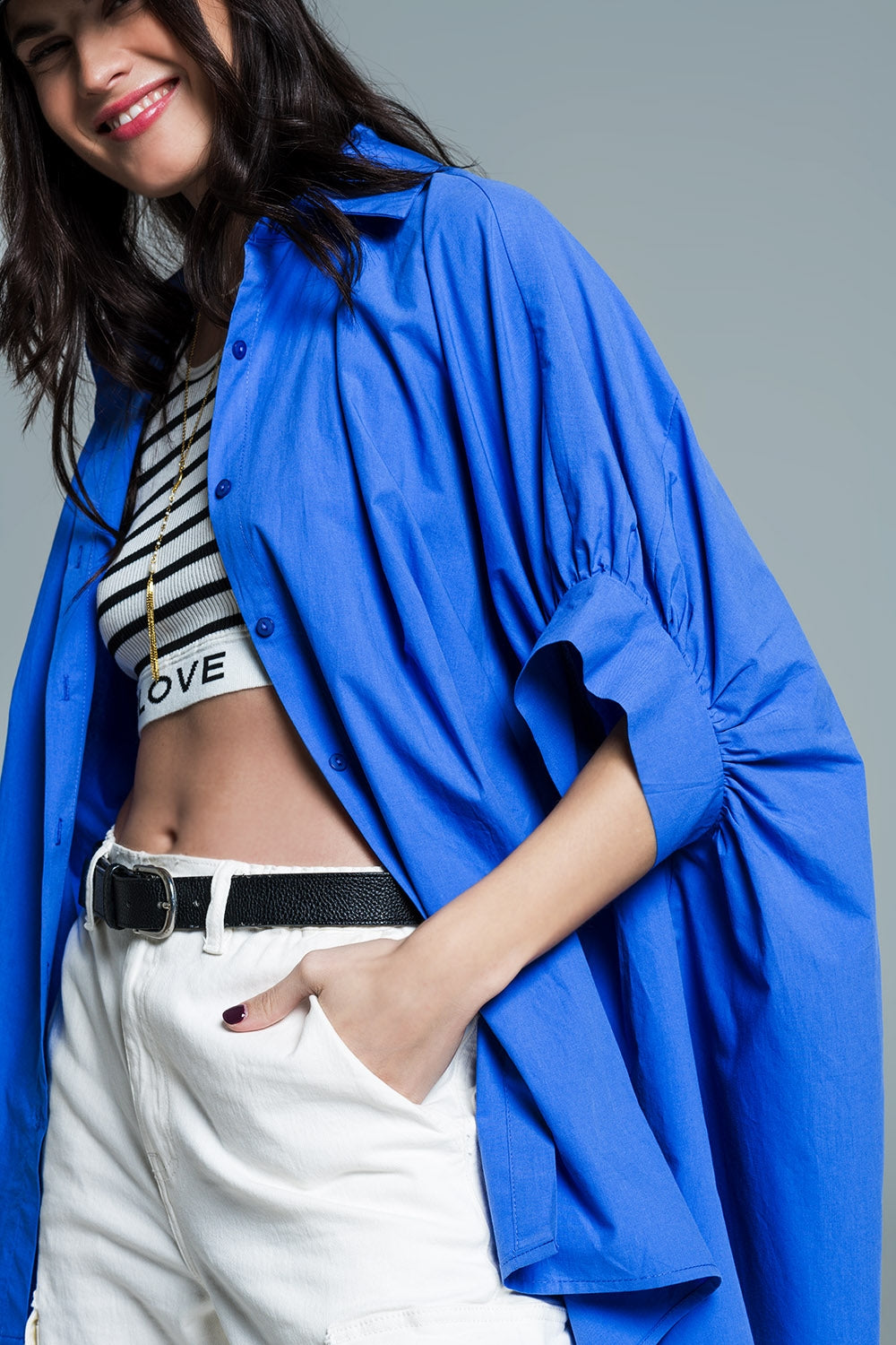 Q2 Camicetta oversize blu con maniche corte