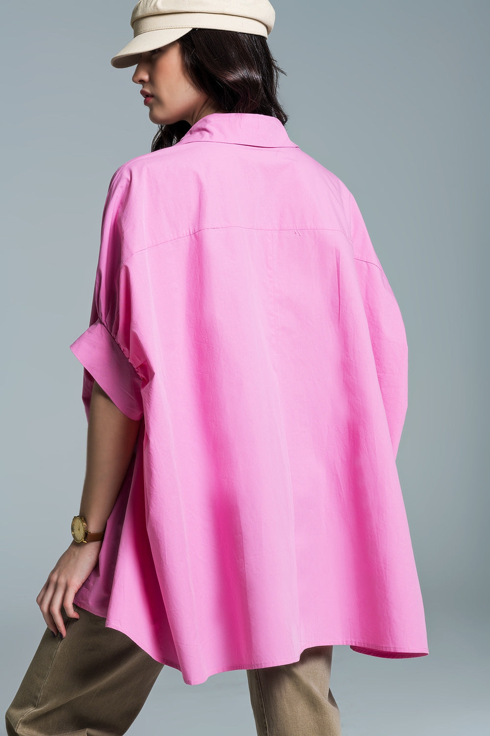 Camicetta rosa oversize con maniche corte